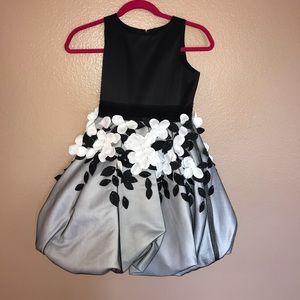 Mon Cheri Formal Girls Dress Size 8 Black Silver